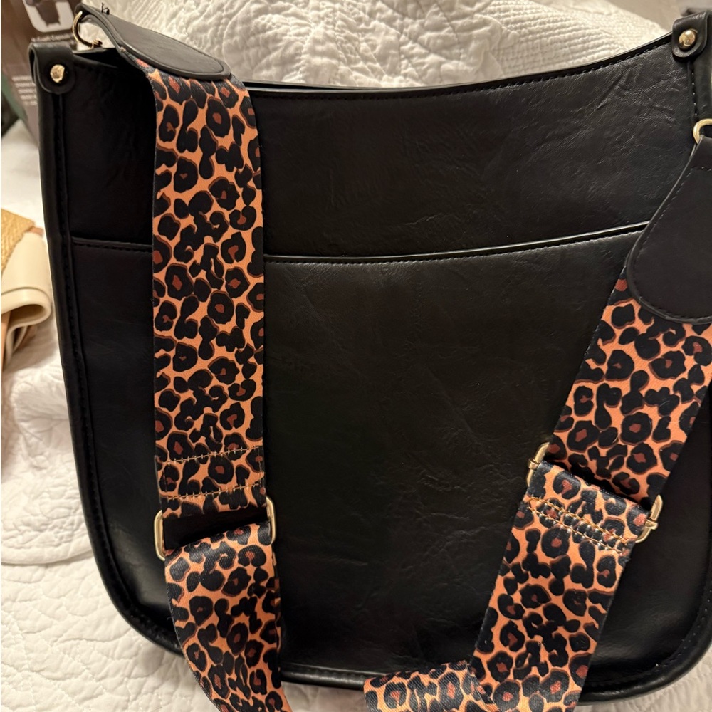 Crossbody bag with strap